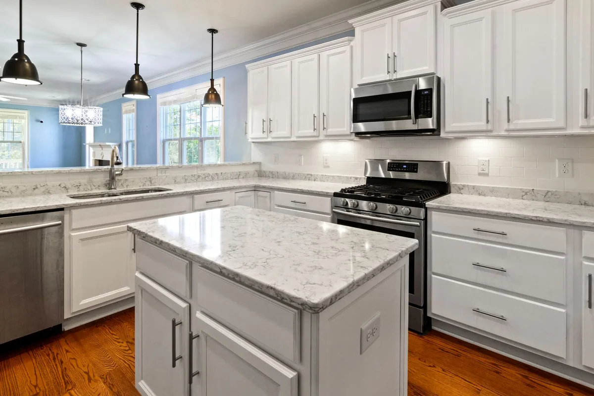 Filth & Squalor Cleanup in Clawson, MI